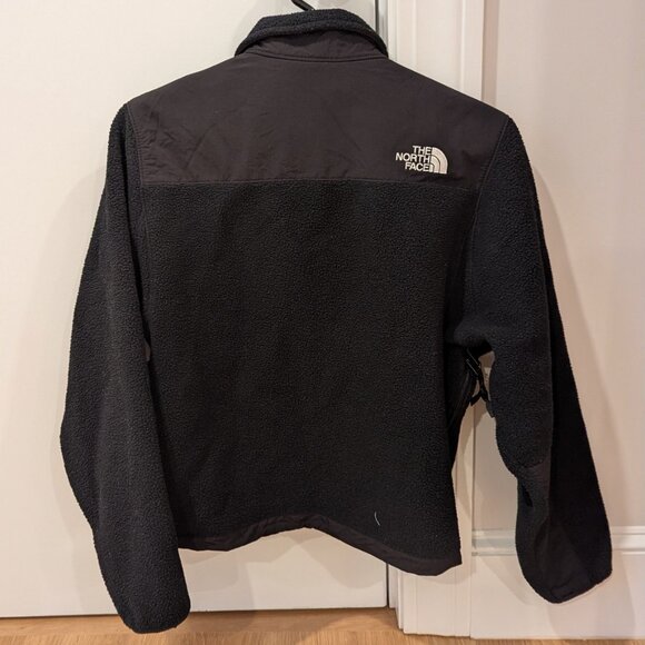 The North Face Retro Denali Jacket (Fleece, Black) - Picture 15 of 16